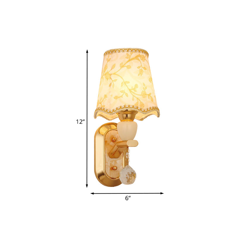 Vivolux | 1 Kopf Schlafzimmer Wandmontage Lampe Traditionelle Goldfinish Wandbeleuchtung mit gewelltem Fassschirm
