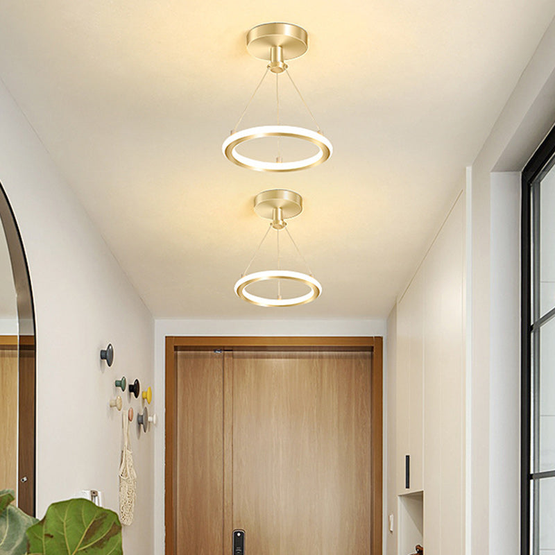 Vivolux | Zeitgenössische Nordische Runde Metall Silica LED Semi-Flush Mount Deckenleuchte für Flur