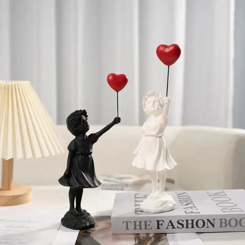 Vivolux | Banksy fliegendes Ballonmädchen Statue