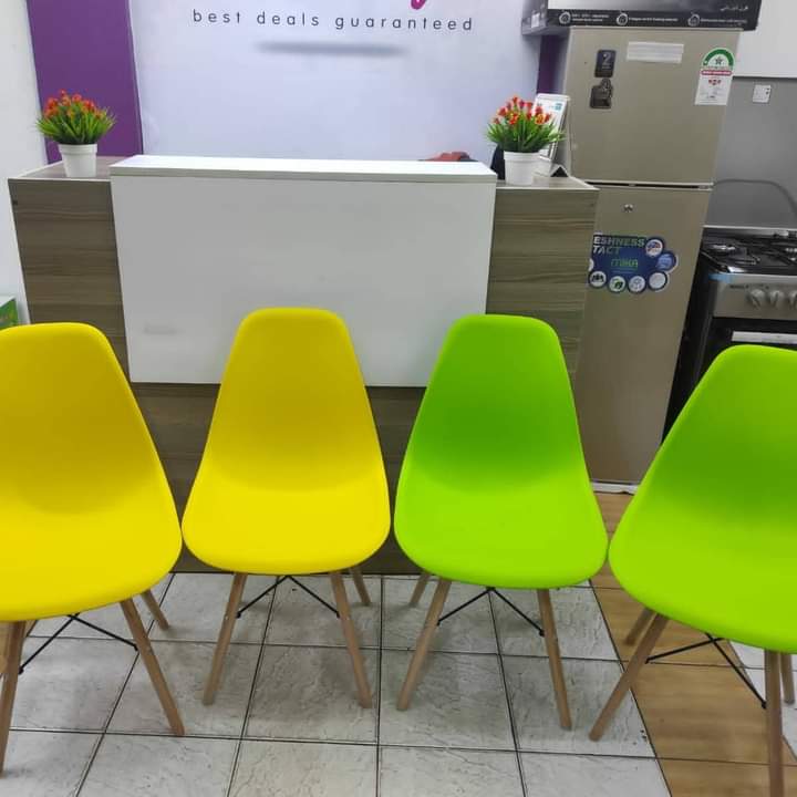 Vivolux | Eames Stühle