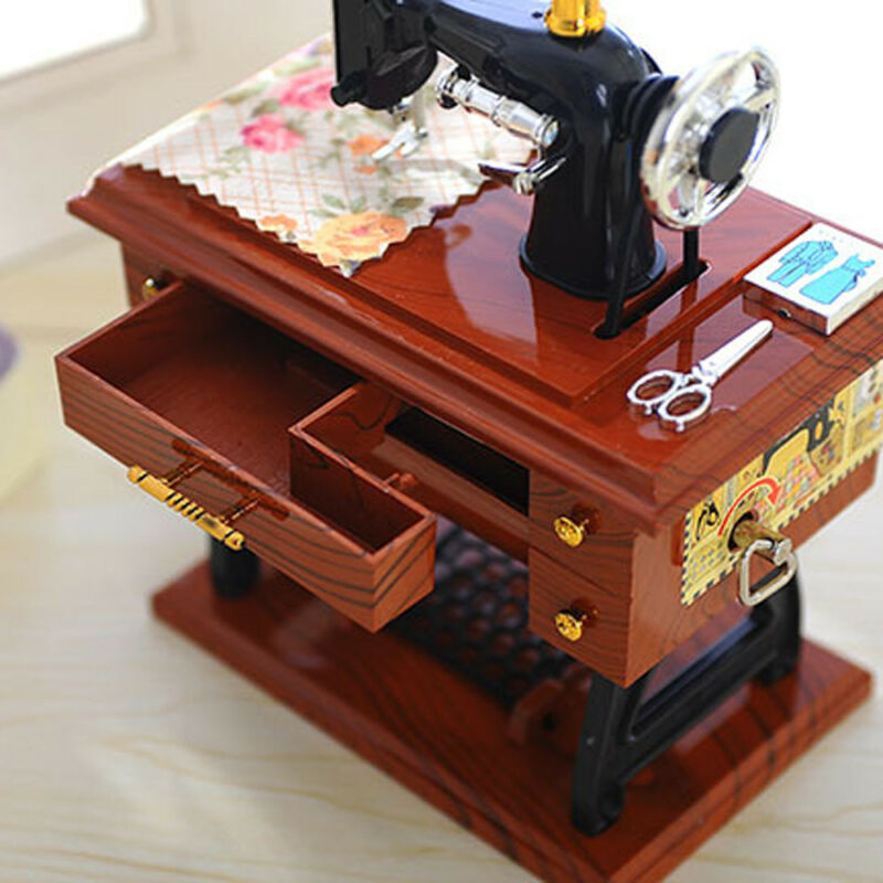 Vivolux | Mini Craft Retro Nähmaschine Dekor