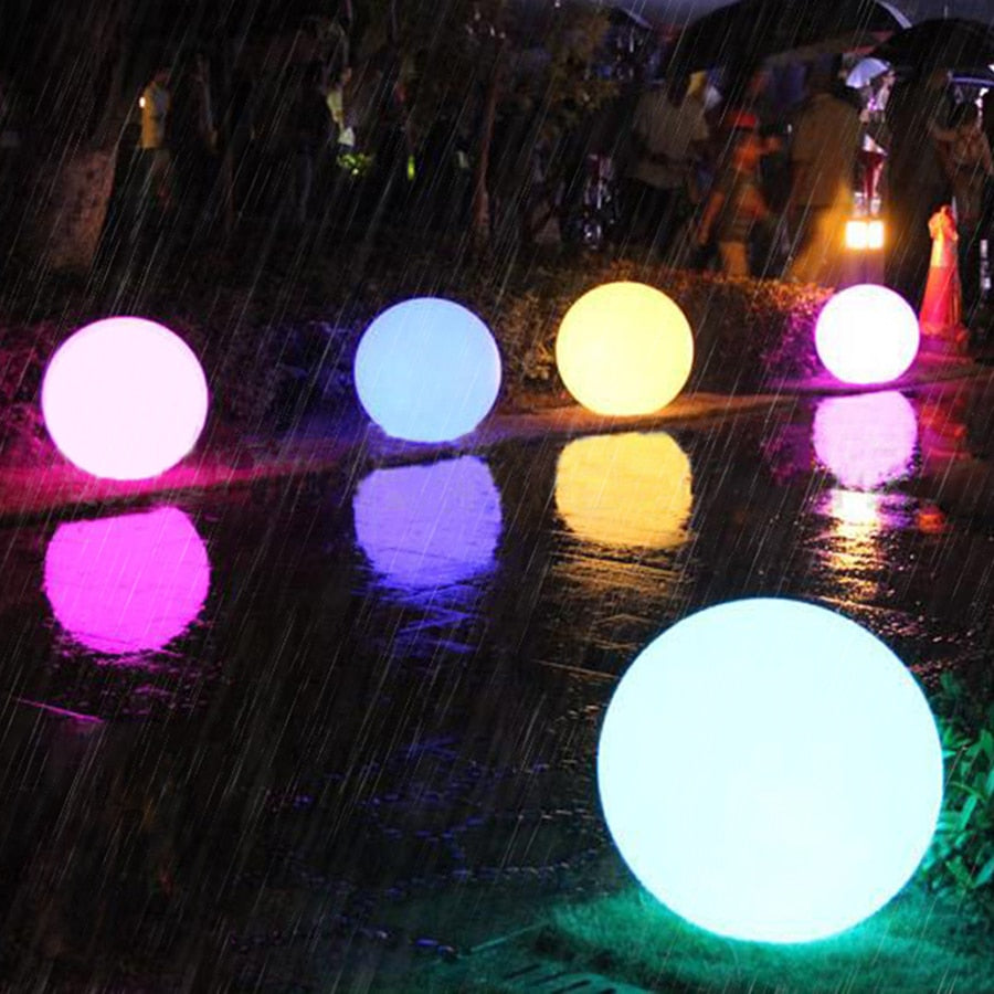 Vivolux | Wetterfestes Kugelförmiges LED Gartenlicht mit 16 Farben und Fernbedienung - Perfekt für Garten, Veranda & Party