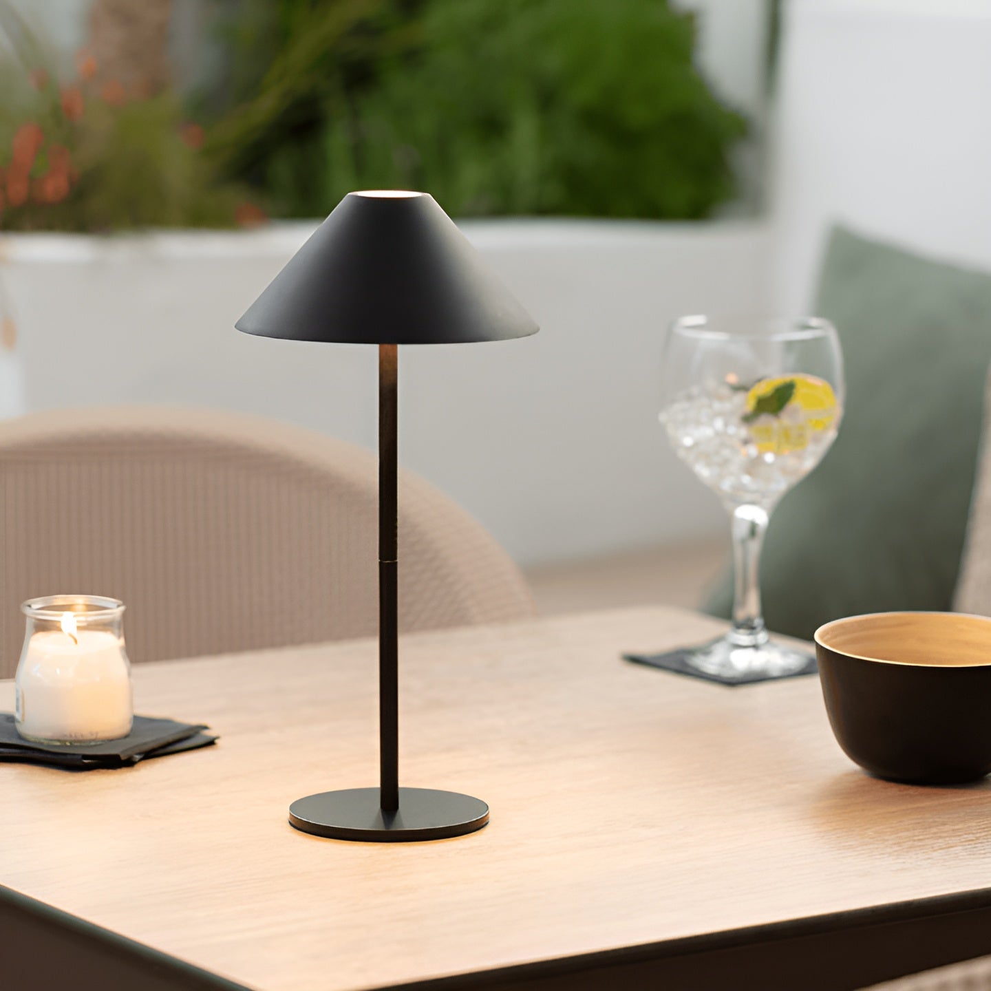 Vivolux | LumiLuxe - Dimmbare Nordic Cone LED-Tischleuchte mit Touch Control