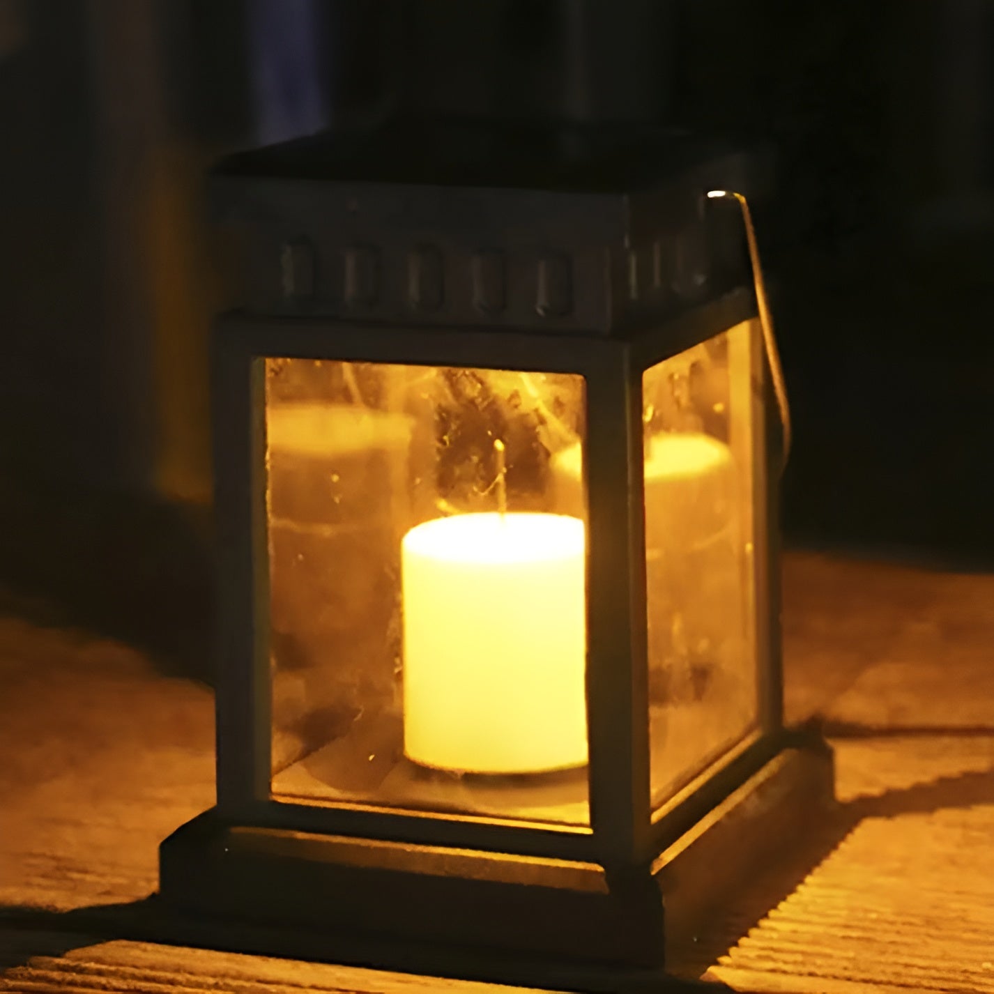 Vivolux | Magic Lantern - Solar-powered bulbs with dual panel control