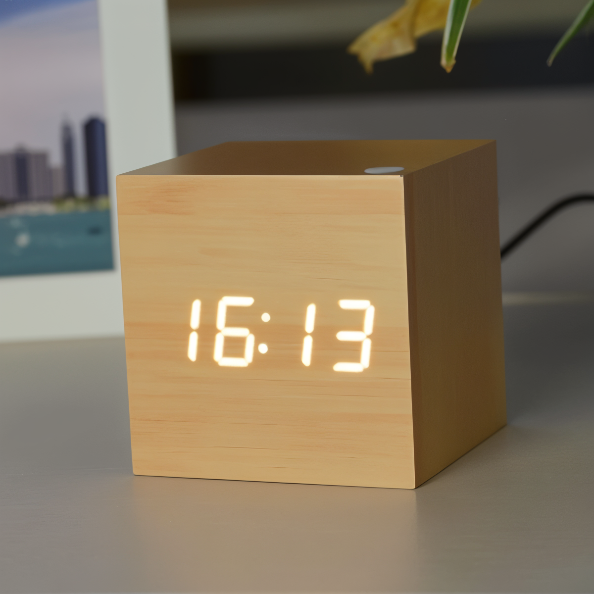 Vivolux | Digitale LED-Wecker - Würfeluhr - Holzuhr