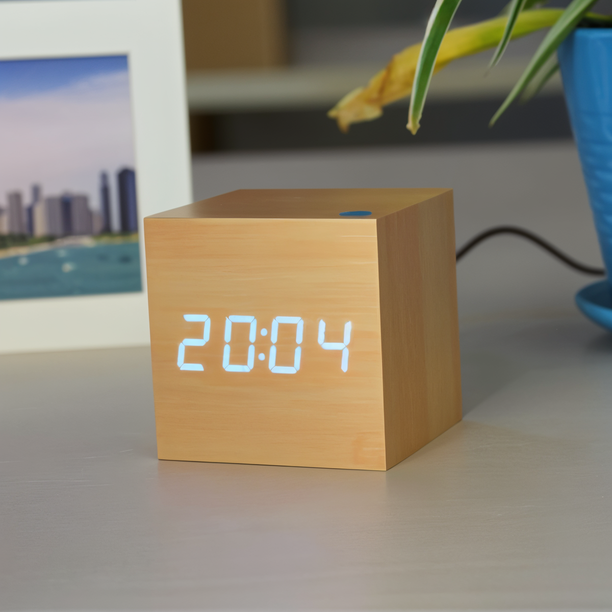 Vivolux | Digitale LED-Wecker - Würfeluhr - Holzuhr