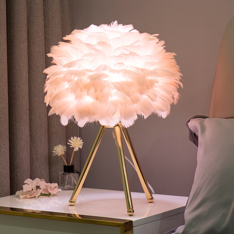 Vivolux | Romantische Feder Tischlampe Moderne Nachttischlampe Wohnzimmer Kaffeehaus Dekoration Hochzeit Weihnachtsgeschenk Straußfeder Licht
