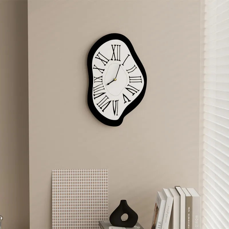 Vivolux | Surreal schmelzende nordische Wand Uhr