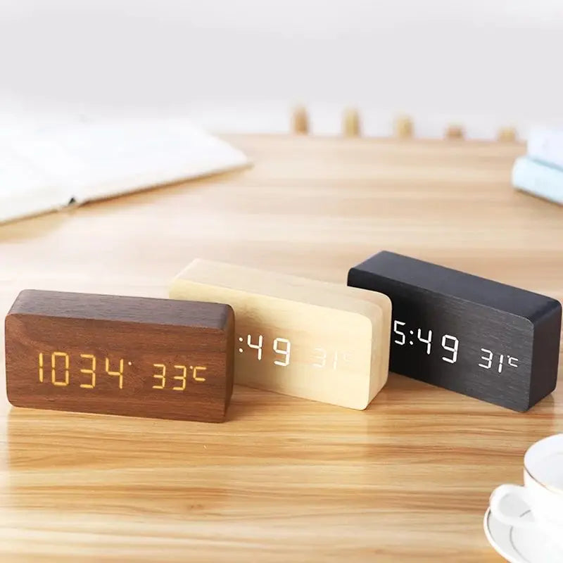 Vivolux | Digitaler Wecker aus Holz | LED-Anzeige | Modernes Design | Lautlos | Umweltfreundlich