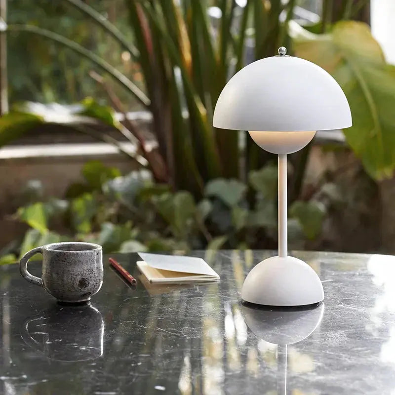 Vivolux | Lunaire - LED-Tischlampe für eine moderne Atmosphäre