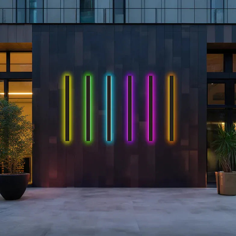 Vivolux | Lineare schwarze minimalistische LED-Außenwandleuchte