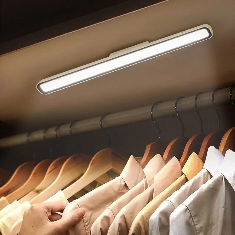 Vivolux | GlowLine – Minimalistische LED Lichtleiste mit Innovativer Funktionalität