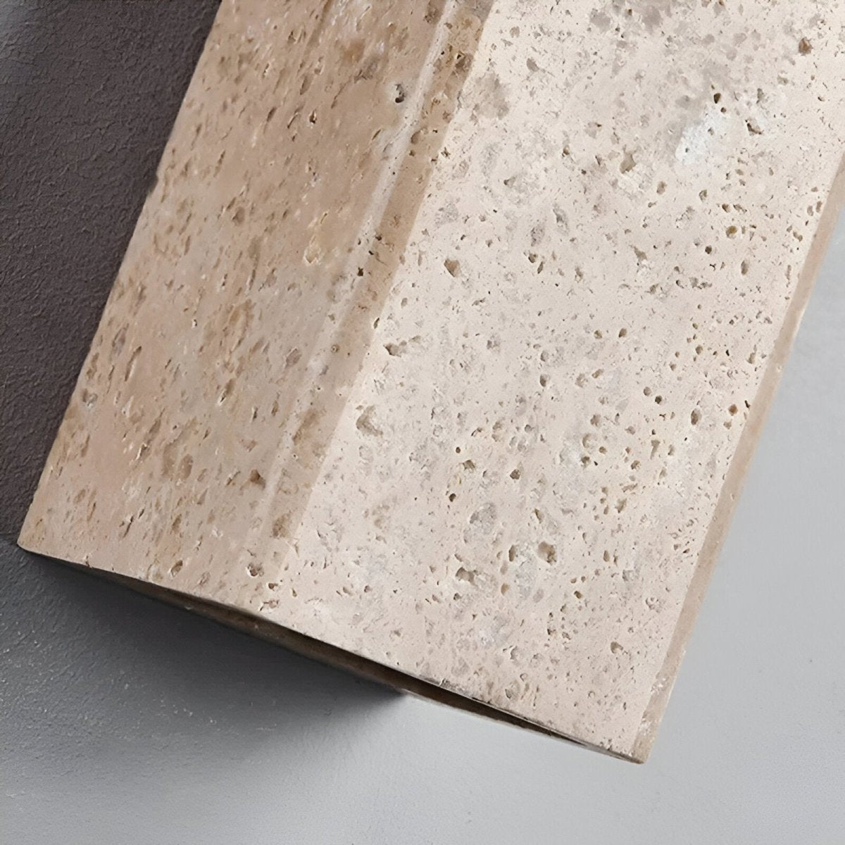 Vivolux | Wandleuchte aus Travertin für eine warme und elegante Atmosphäre