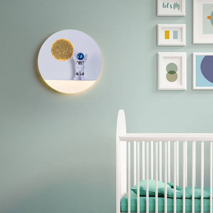 Vivolux | Zeitgenössische kreative Eisenharz runde Astronaut LED Wandleuchte Lampe für Schlafzimmer