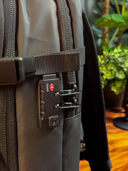 Vivolux | 17" Laptop-Rucksack mit Vakuumkompression leicht und geräumig