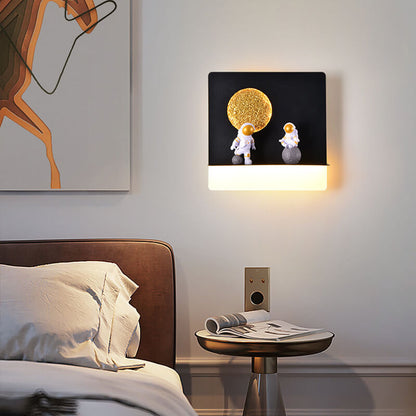 Vivolux | Zeitgenössische kreative Eisenharz runde Astronaut LED Wandleuchte Lampe für Schlafzimmer