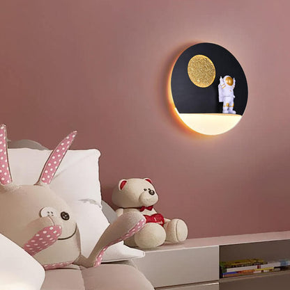 Vivolux | Zeitgenössische kreative Eisenharz runde Astronaut LED Wandleuchte Lampe für Schlafzimmer