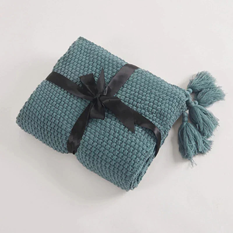 Vivolux | Gestrickte Wolldecke mit Quasten - NordicCozy