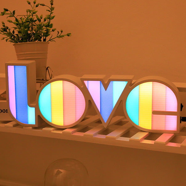 Vivolux | Moderne Art Deco wasserdichte PS LOVE Buchstaben LED Tischlampe für das Schlafzimmer