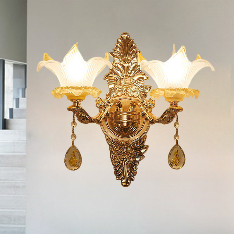 Vivolux | Gouden Lily Shade Wandlamp Traditionele Geribbelde Glas 1/2-Bol Woonkamer Wandlicht