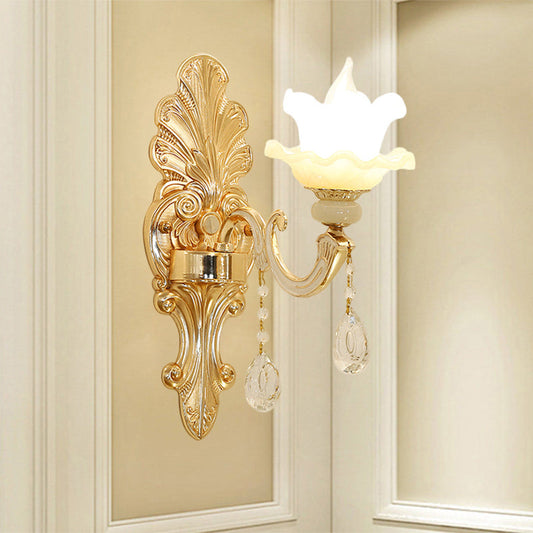 Vivolux | Opal Glass Gold Finish Wandlamp Bloemenschaduw Enkele Licht Mid Century Wandgemonteerde Licht