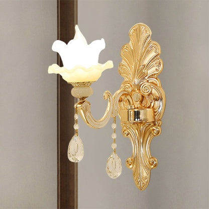 Vivolux | Opal Glass Gold Finish Wandlamp Bloemenschaduw Enkele Licht Mid Century Wandgemonteerde Licht