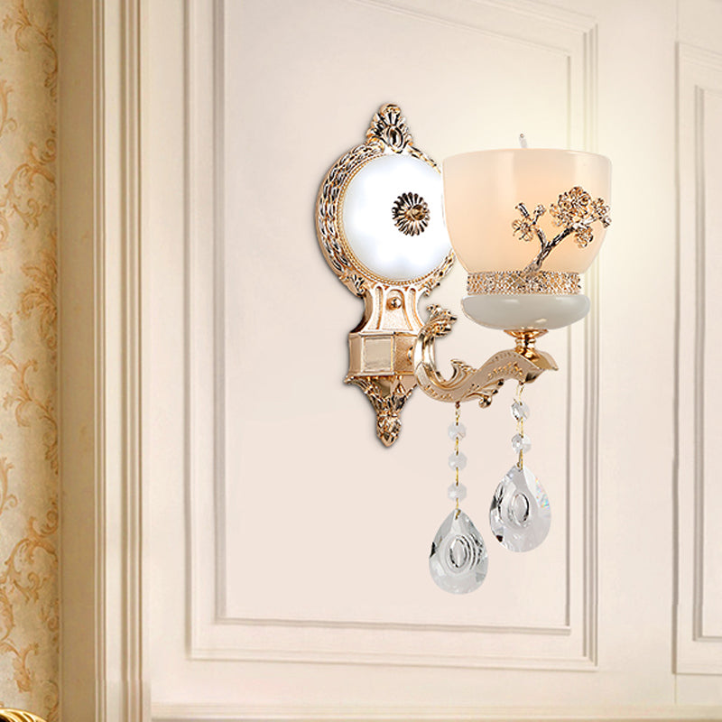 Vivolux | 1/2-Bol Bloem-Relief Kom Wandlamp Rustiek Goud Frosted Glas Wandlamp met Kristal Drop