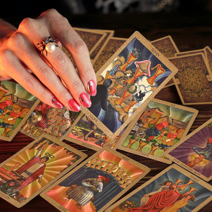Entdecken Sie die mystische Welt des Tarot Gold Foil Tarot