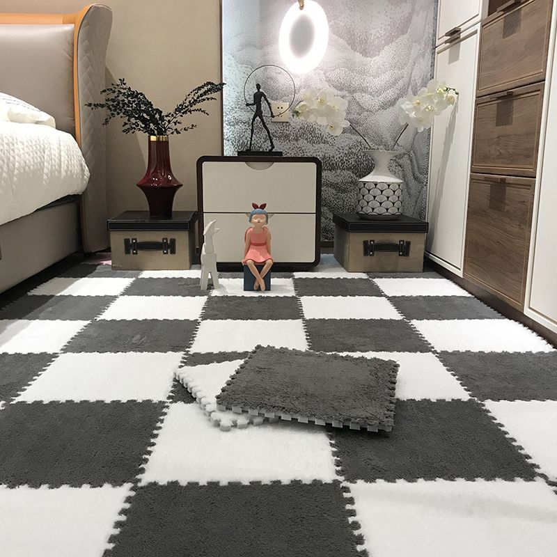 Vivolux | Farbverblassungsbeständige Teppichfliese Einfarbige Interlocking Teppichbodenfliese