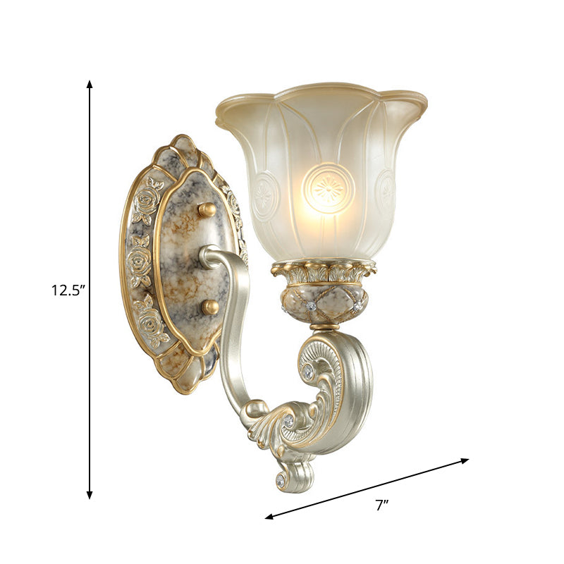 Vivolux | Vintage Scalloped Wandlamp 1/2-Licht Witte Glas Wandmontage Lamp in Goud voor Slaapkamer
