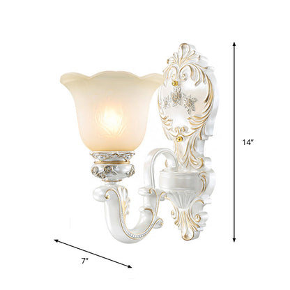 Vivolux | 1/2-Birnen Scalloped-Trim Glockenwandlampe Traditionell Weiß-Gold Mattglas Wandmontagebeleuchtung