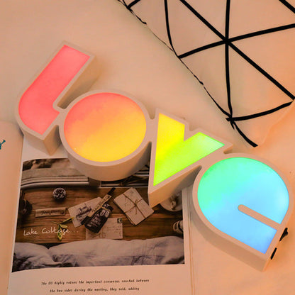 Vivolux | Moderne Art Deco wasserdichte PS LOVE Buchstaben LED Tischlampe für das Schlafzimmer