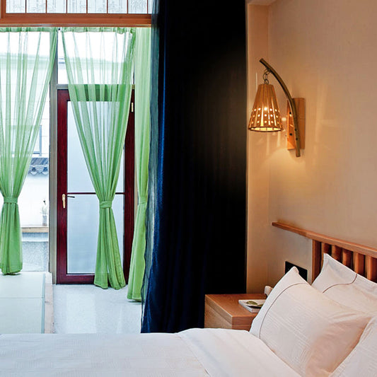 Vivolux | Bambus konische Schirm Wandbeleuchtung mit Ausgehöhltem Design Lodge-Stil 1-Kopf Holz Wandleuchte für Schlafzimmer, Links/Rechts