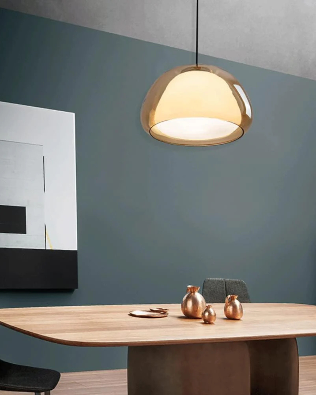 Vivolux | Elegante Lampe in Form einer Glaskuppel mit Kristallakzent