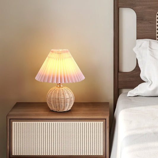 Vivolux | RattaLume Nordic LED Tischlampe | Geflochtenes Rattan & Faltstoffschirm | Stimmungslicht | Deko fürs Schlafzimmer