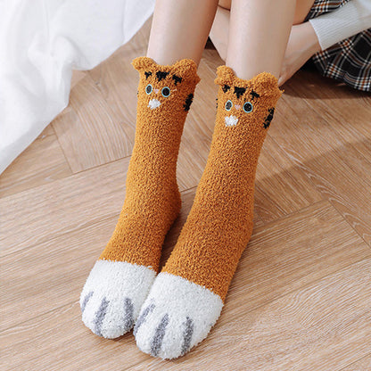 Warme, weiche Socken mit Katzenpfoten