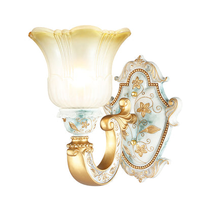 Vivolux | Traditionele Bloemen Wandlamp 1/2-Kop Vervagend Amber en Witte Glazen Wandlamp in Goud