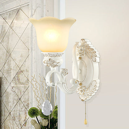 Vivolux | Witte Gehoekte Wandverlichting Traditionele Ivoor Glazen 1/2-Bulb Eetkamer Wandlamp Lichtarmatuur