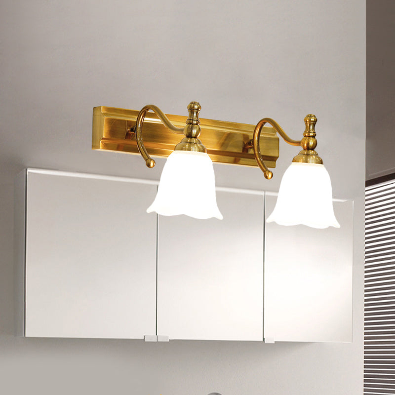 Vivolux | 2/3 Köpfe Wand Vanity Licht Kolonial Badezimmer Wandlampe mit Blumen Opalglas Schirm in Gold