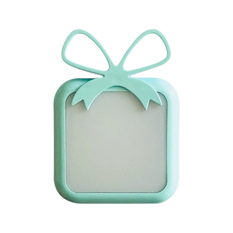 Vivolux | Gift-Shape Licht-Sensing Nachtlicht Kids Plastic Blauw/Roze Plug-in LED Wandverlichting voor Slaapkamer