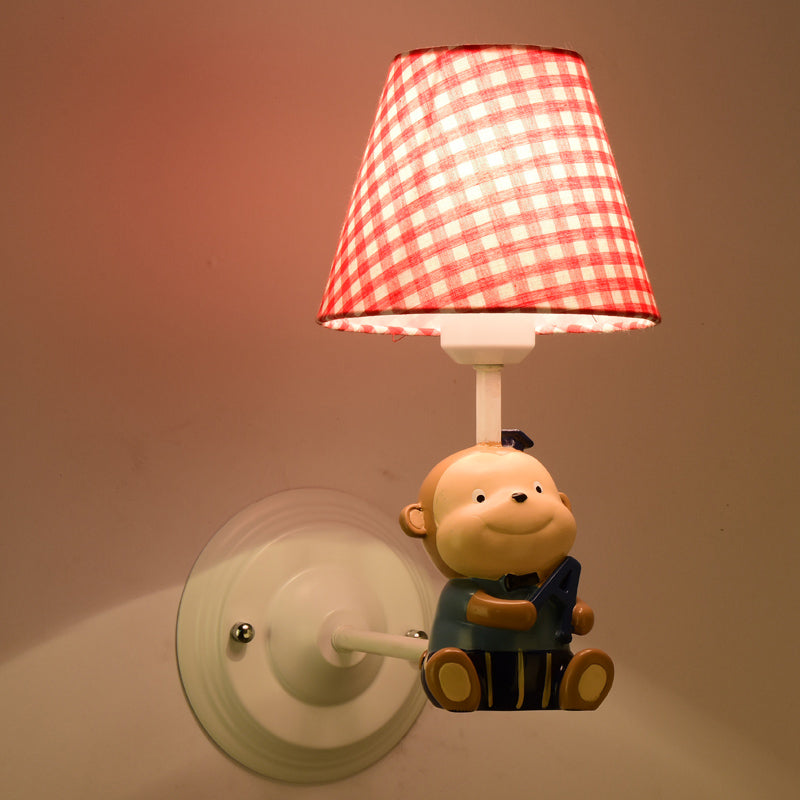 Vivolux | Cone Kids Bedside Wandlamp Geëmonteerd Stof 1 Licht Cartoon Wandlamp Ideeën in Blauw/Rood met Kleine Beer Decor