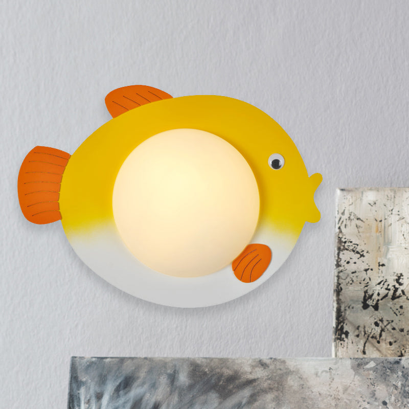 Vivolux | Frosted White Glass Mini Sphere Sconce Kids Blue/Yellow LED Wand Lichtarmatur mit Fish Backplate, Warm/Weiß Licht