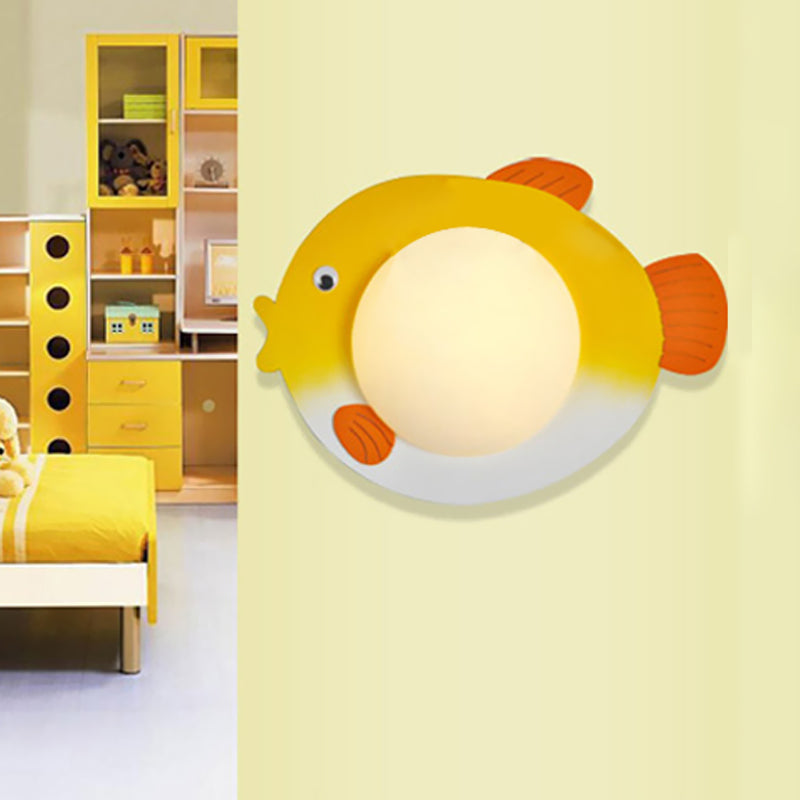 Vivolux | Frosted White Glass Mini Sphere Sconce Kids Blue/Yellow LED Wand Lichtarmatur mit Fish Backplate, Warm/Weiß Licht