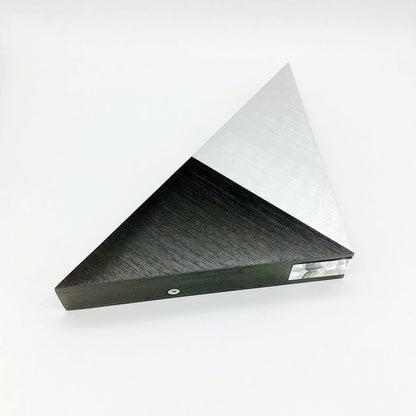 Vivolux | TriLumina Prisma LED Wandleuchte | Kreatives Pyramidendesign | Aluminium & Acryl | Farbige Lichtoptionen