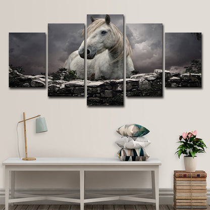 Vivolux | Schwarze moderne Leinwand Wandkunst Pferd nach Ziegel mit dunklem Himmel Wanddekor für das Wohnzimmer