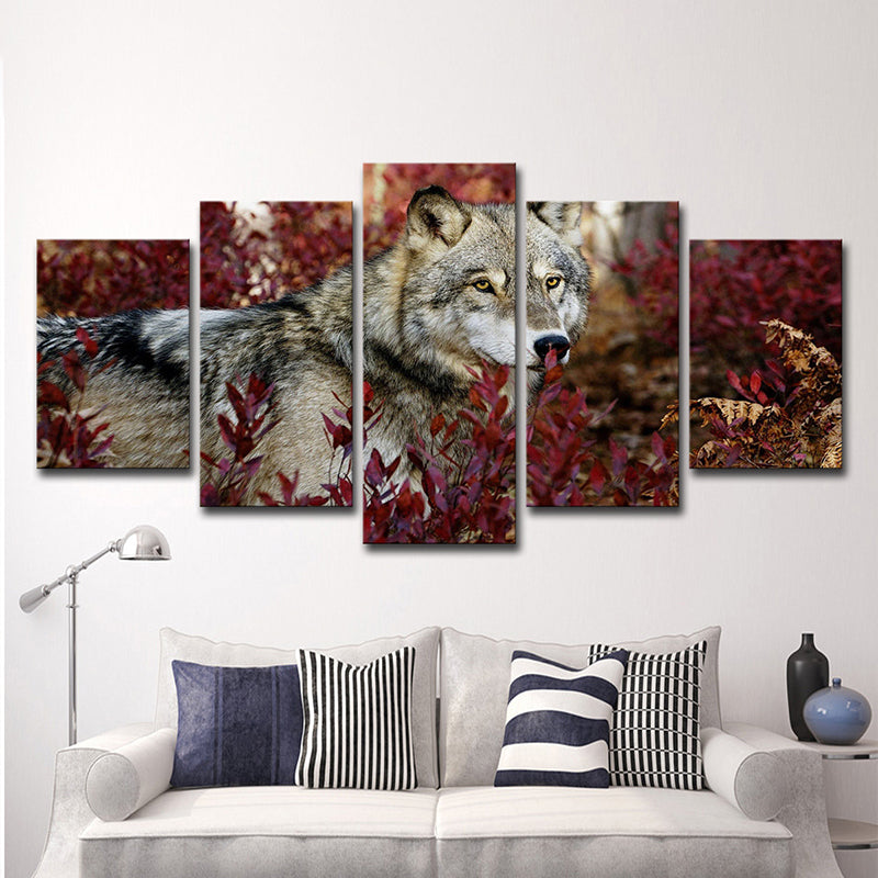 Vivolux | Wolf in Bushes Canvas Print Rood und Grau Moderne Stil Wanddekoration für Wohnzimmer
