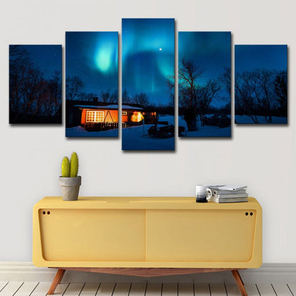 Vivolux | Fotografie Moderne Wandkunst Decor met Nacht Cabine en Poollicht Landschap in Donkerblauw