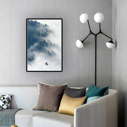 Vivolux | Lichtfarbe Asiatische Wandkunst Boot treibt auf dem See vor dem nebligen Wald Leinwanddruck für das Esszimmer