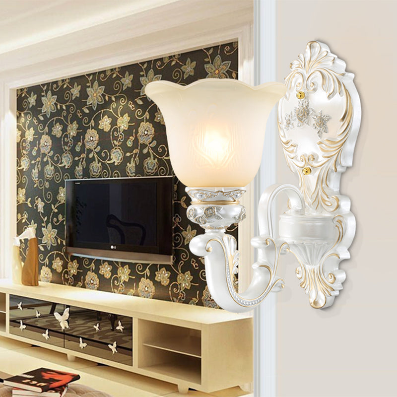 Vivolux | Cream Glass White Wall Light Floral 1/2-Kopf Cottage Wand Sconces Beleuchtung mit geschwungenem Arm