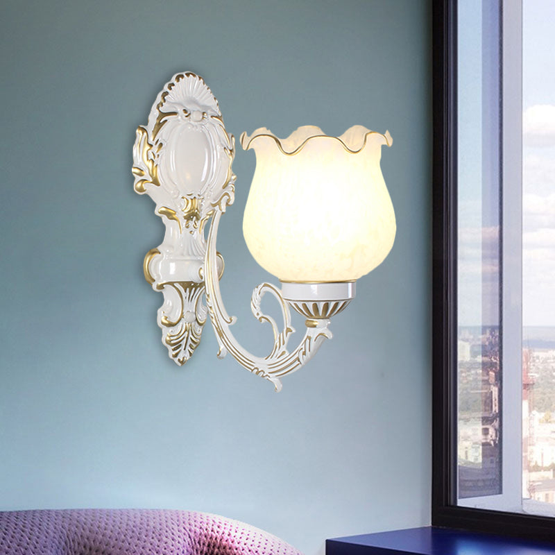 Vivolux | Loft Style Bud Wandlamp Eén Peertje Opaline Glas Wandverlichting Fitting in Zwart/Wit/Messing